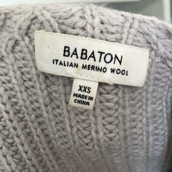 Babaton Merino Wool Knit V-neck Pullover Sweater - Picture 6 of 11